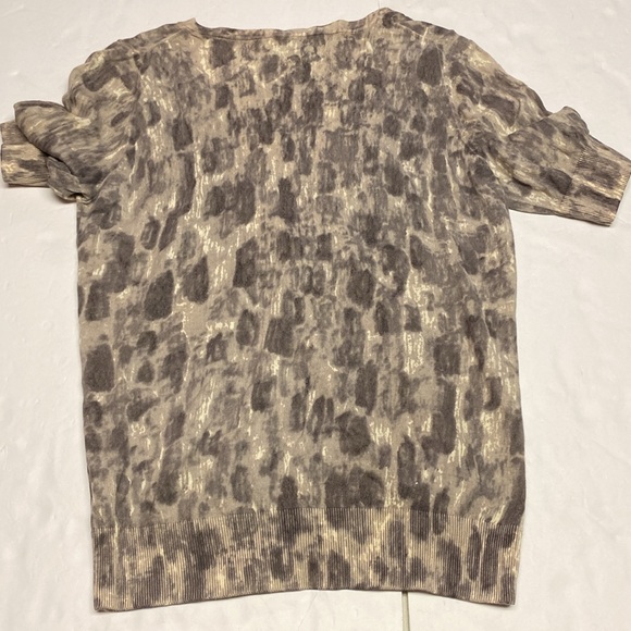 Talbots Short Sleeve Knit Sweater Cardigan V-Neck Women’s M Button Front Grey - Picture 2 of 11